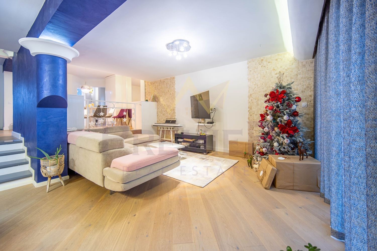 Продава 4-СТАЕН, гр. Балчик, област Добрич, снимка 2 - Апартаменти - 54076457