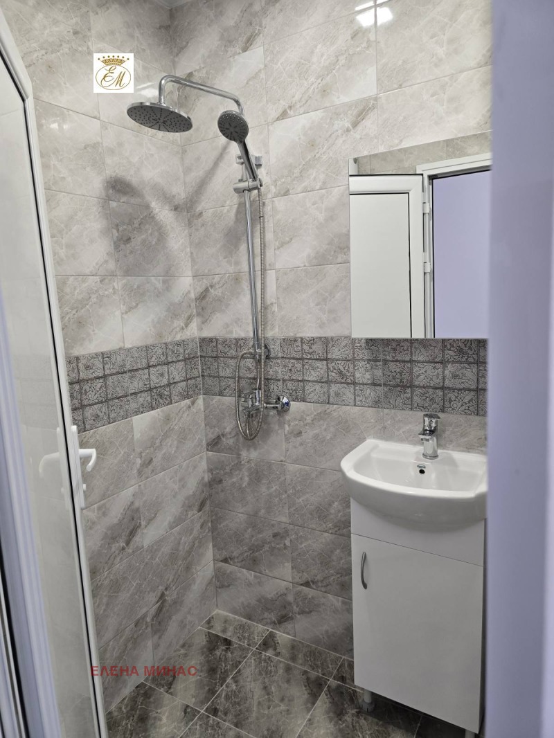 Продава 2-СТАЕН в град Шумен, Добруджански - 63 кв.м / 115 040.67 € » 225 000 лв., ЕЛЕНА МИНАС