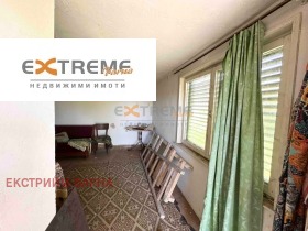 Casa m-t Boroveț - iug, Varna 4