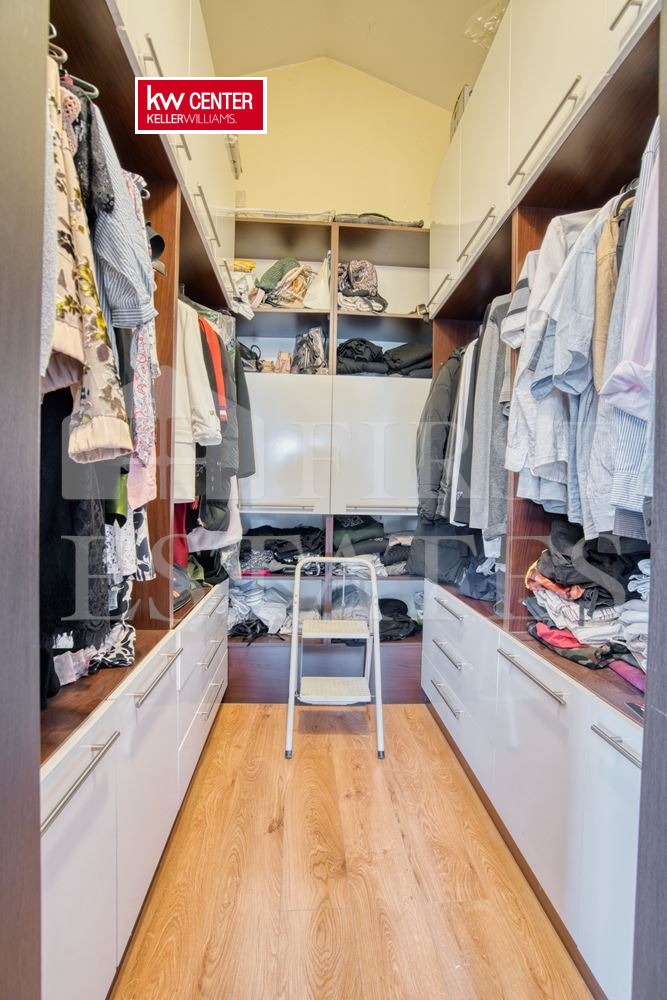 Продава КЪЩА, гр. София, м-т Детски град, снимка 16 - Къщи - 52089391