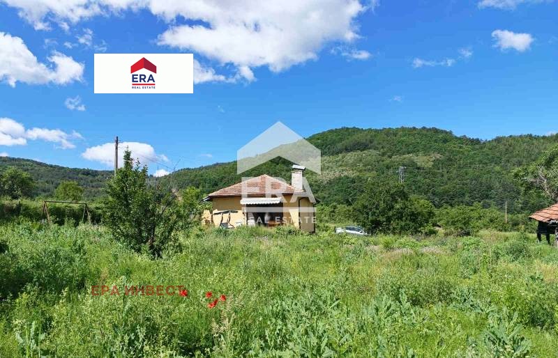 Продава КЪЩА, с. Гюешево, област Кюстендил, снимка 12 - Къщи - 55083797