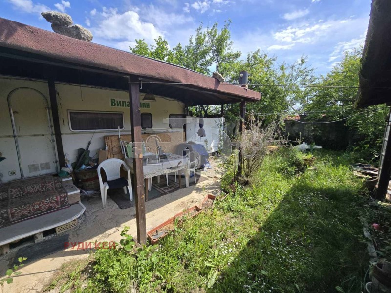 Till salu  Komplott Varna , m-t Dolna Traka , 692 kvm | 77382381 - bild [2]