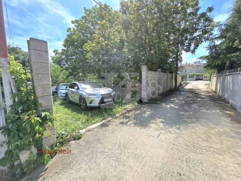 Till salu  Komplott Varna , m-t Dolna Traka , 692 kvm | 77382381