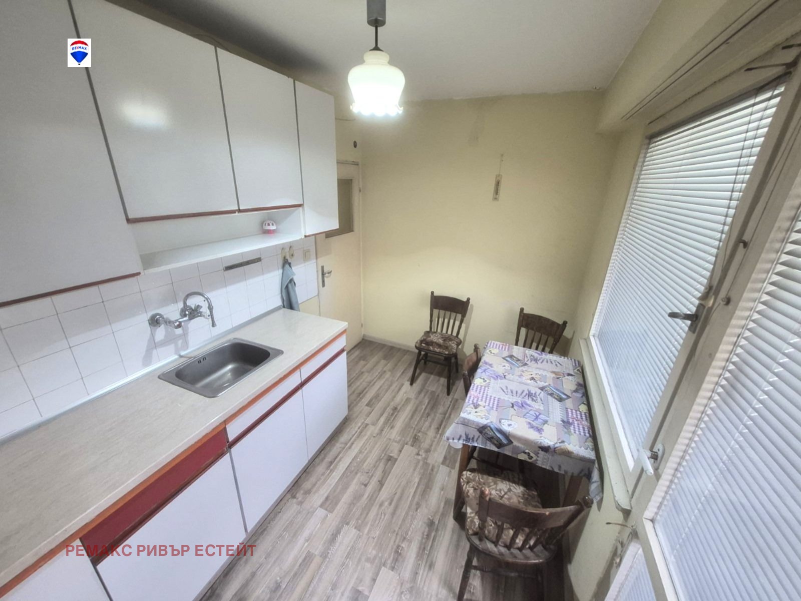 Продава 1-СТАЕН, гр. Русе, Родина 2, снимка 6 - Апартаменти - 54280069