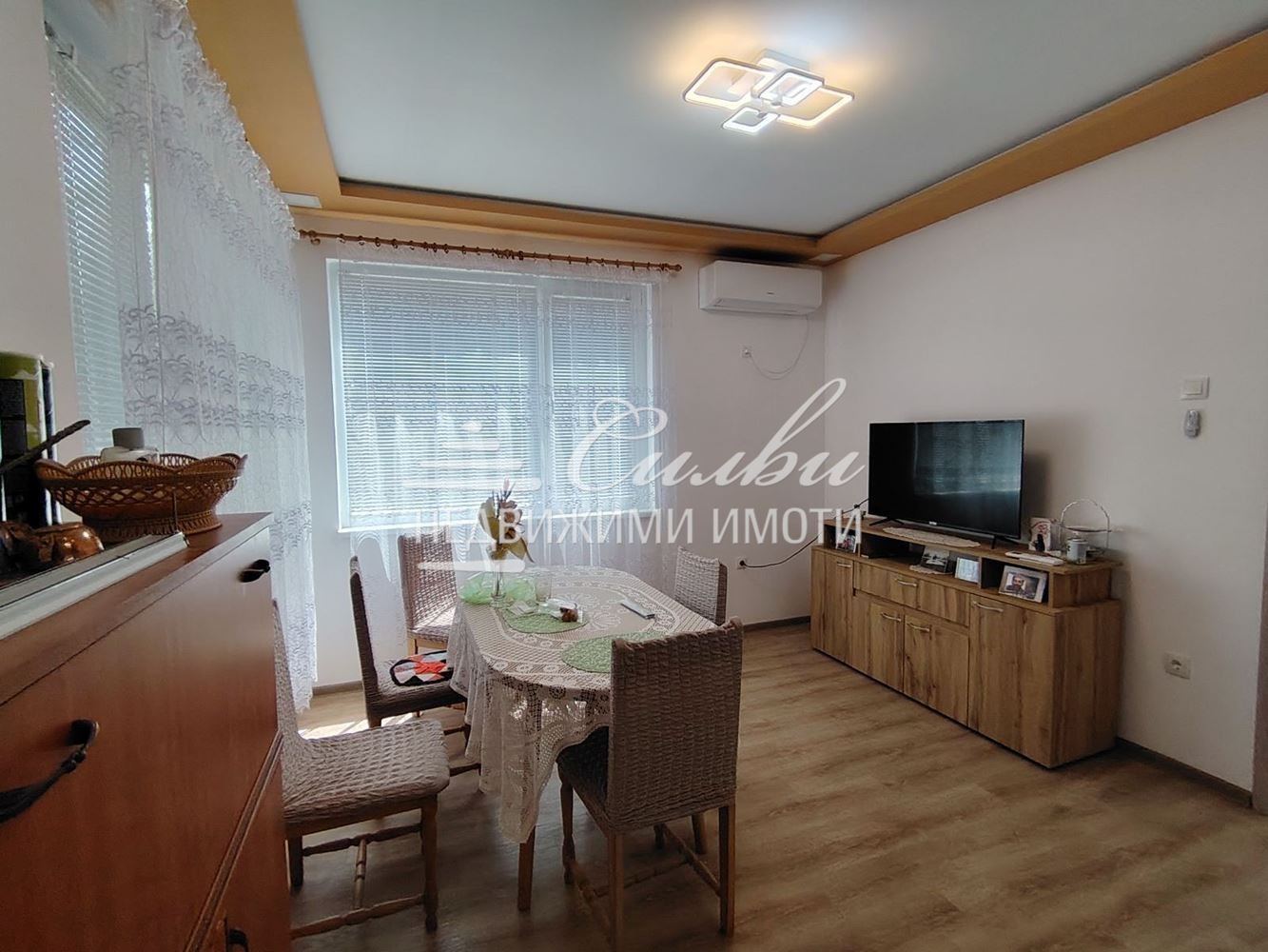 Продава ЕТАЖ ОТ КЪЩА, гр. Нови пазар, област Шумен, снимка 2 - Етаж от къща - 55571928