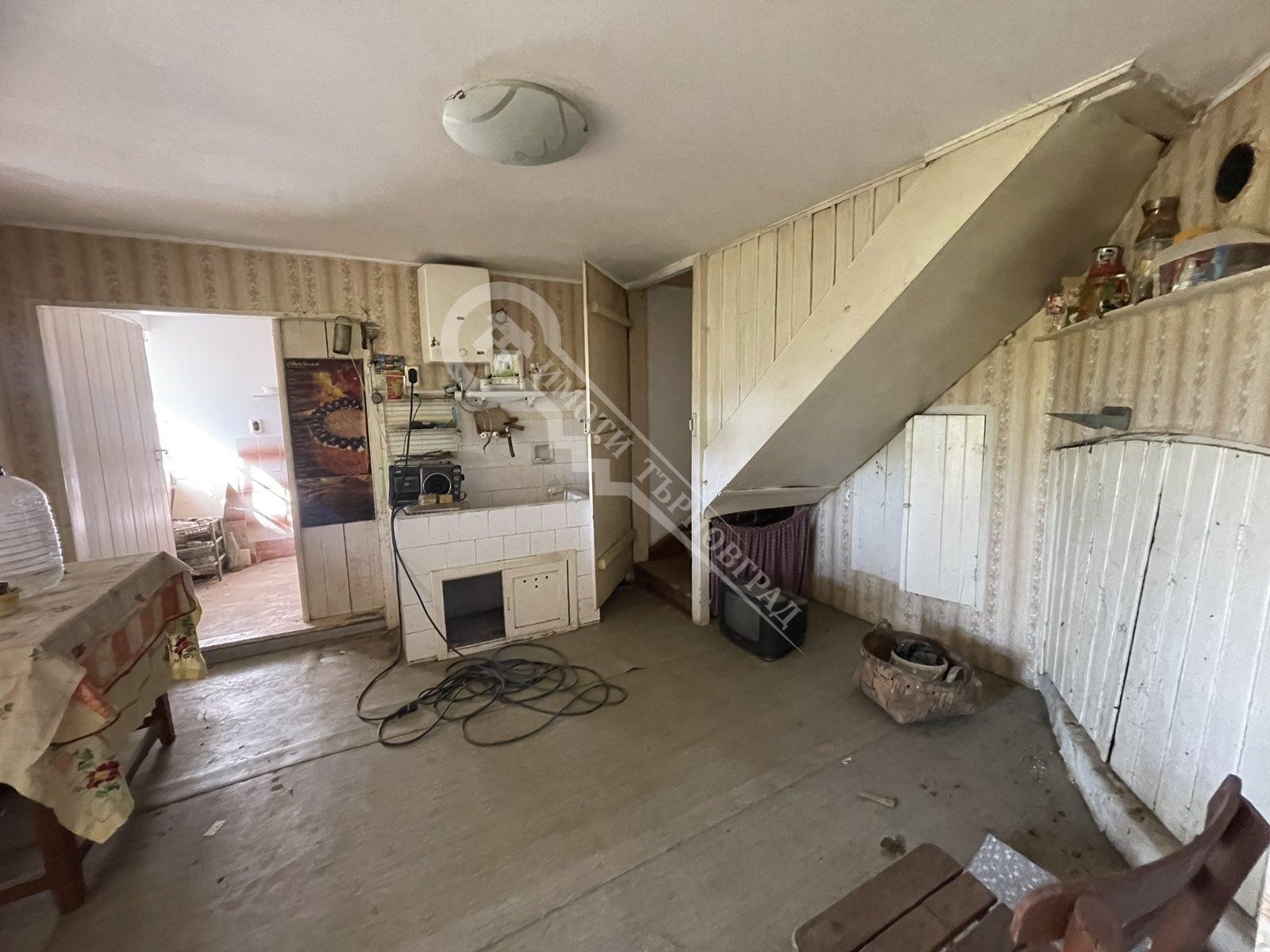 Продава КЪЩА, с. Горна Липница, област Велико Търново, снимка 2 - Къщи - 54135699