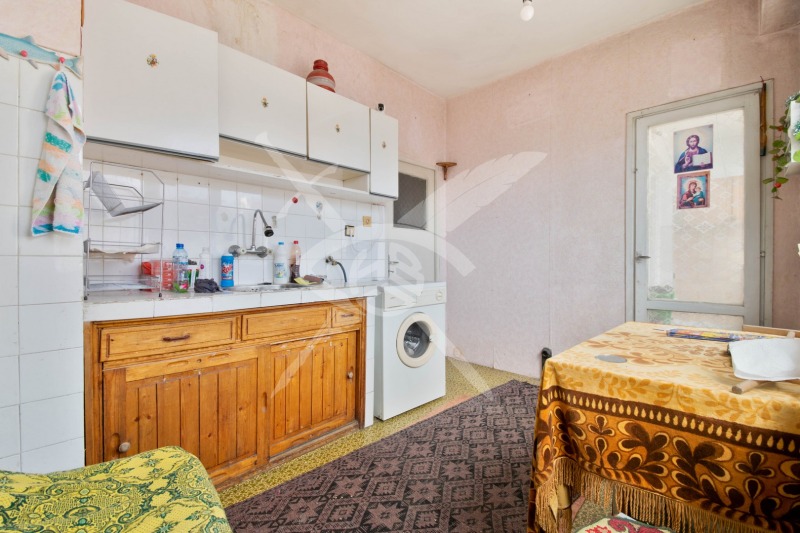 Продава 1-СТАЕН в град София, Света Троица - 46 кв.м / 131 999 € » 258 167.60 лв., ЕКС НВД ООД