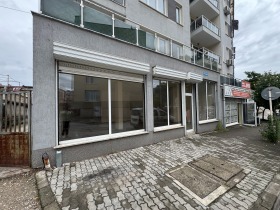 In vendita Negozio