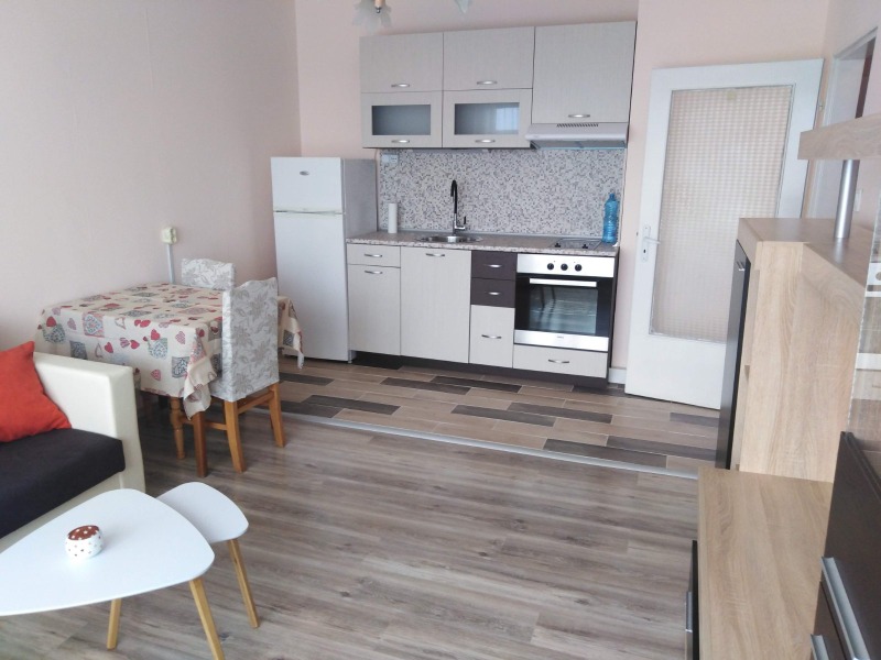 Na prodej  1 ložnice Sofia , Ljulin 7 , 43 m2 | 45399362 - obraz [2]