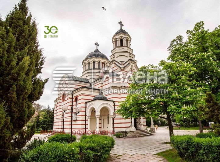 Продава 2-СТАЕН, гр. Варна, ВИНС-Червен площад
