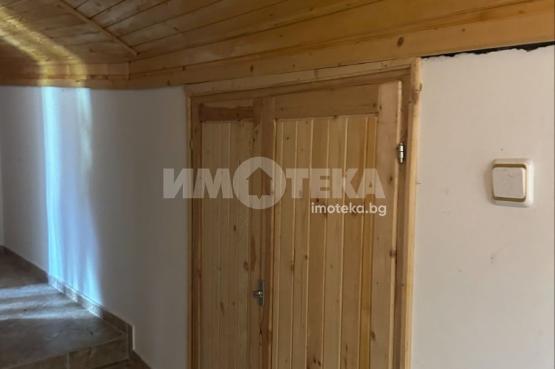 Na sprzedaż  Dom region Pernika , Begunowci , 200 mkw | 11003411 - obraz [9]