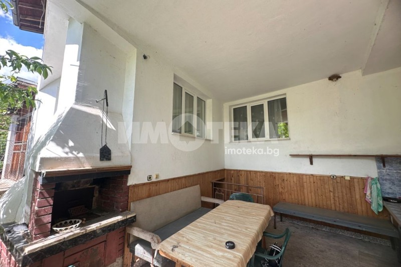 Na sprzedaż  Dom region Pernika , Begunowci , 200 mkw | 11003411 - obraz [4]