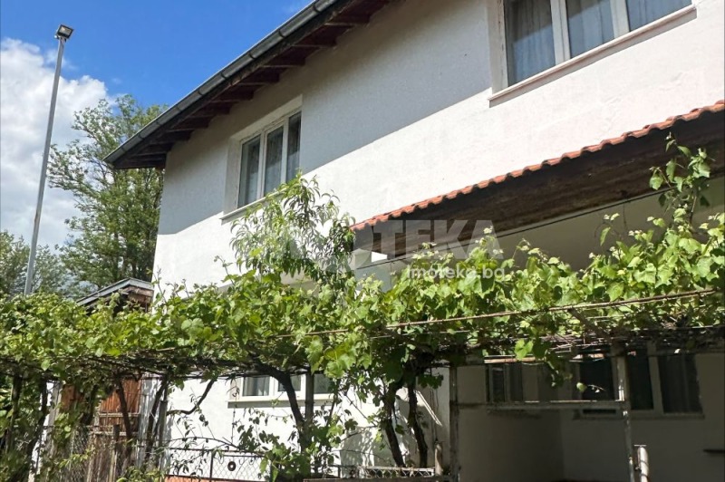 Na sprzedaż  Dom region Pernika , Begunowci , 200 mkw | 11003411