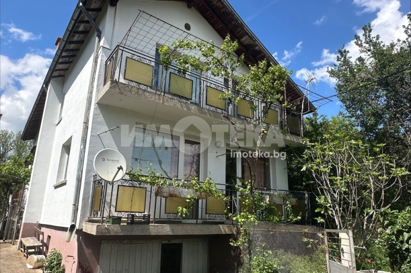 Na sprzedaż  Dom region Pernika , Begunowci , 200 mkw | 11003411 - obraz [3]