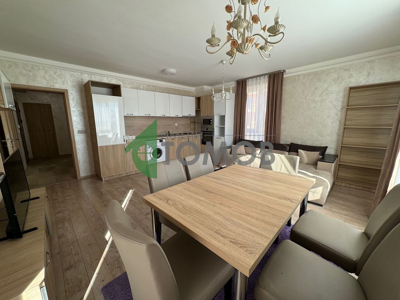 Продава 3-СТАЕН, гр. Шумен, Пазара, снимка 2 - Апартаменти - 49569768