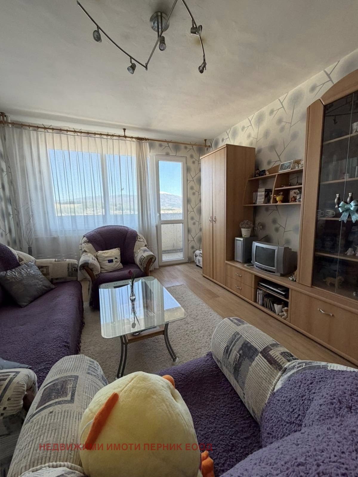 Продава 3-СТАЕН, гр. Перник, Изток, снимка 2 - Апартаменти - 54220681