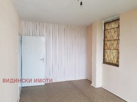 1 chambre Himik, Vidin 1