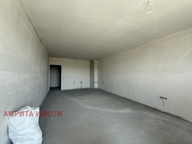 1 quarto Dragalevci, Sofia