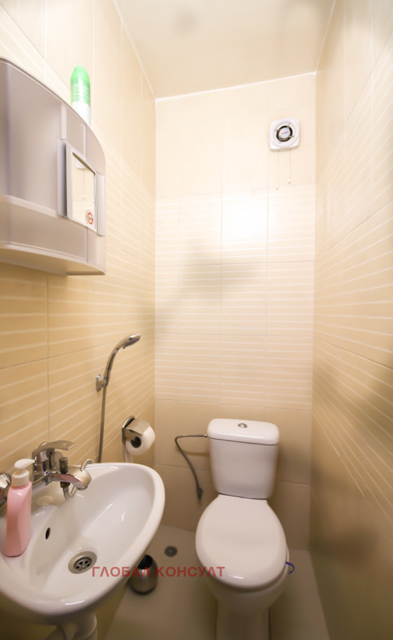 Продава 3-СТАЕН, гр. София, Център, снимка 6 - Апартаменти - 52392425