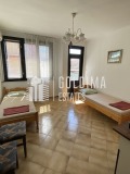 Продава ХОТЕЛ, област Бургас, гр. Свети Влас • 290000 € / 567190.70 лв. • 82968634 11