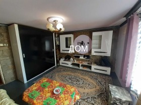 Продава къща град Шумен Куршун чешма - [1] 