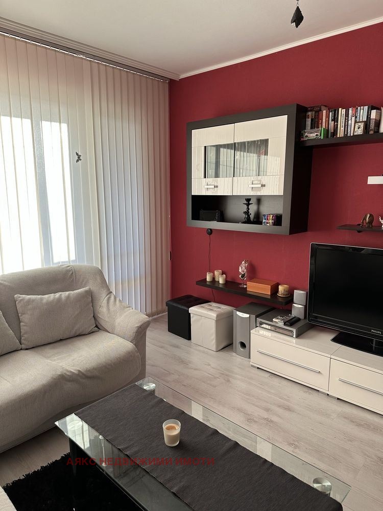 Na prodej  Studio Sofia , Ljulin 8 , 45 m2 | 80355527 - obraz [2]