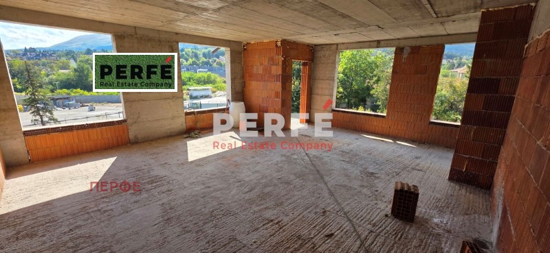 Продаја  2 спаваће собе Софија , Карпузица , 136 м2 | 85106573