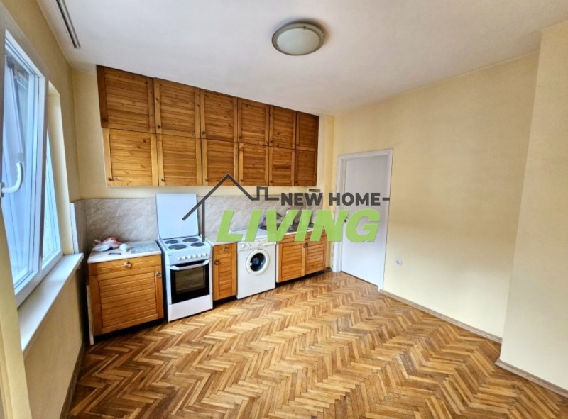 For Sale  2 bedroom Plovdiv , Yuzhen , 86 sq.m | 80870367 - image [4]