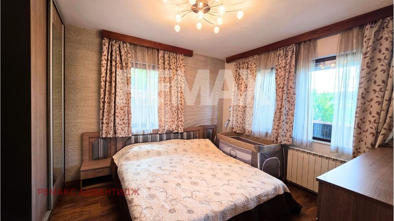 Продава КЪЩА, гр. Копривщица, област София област, снимка 10 - Къщи - 54995569