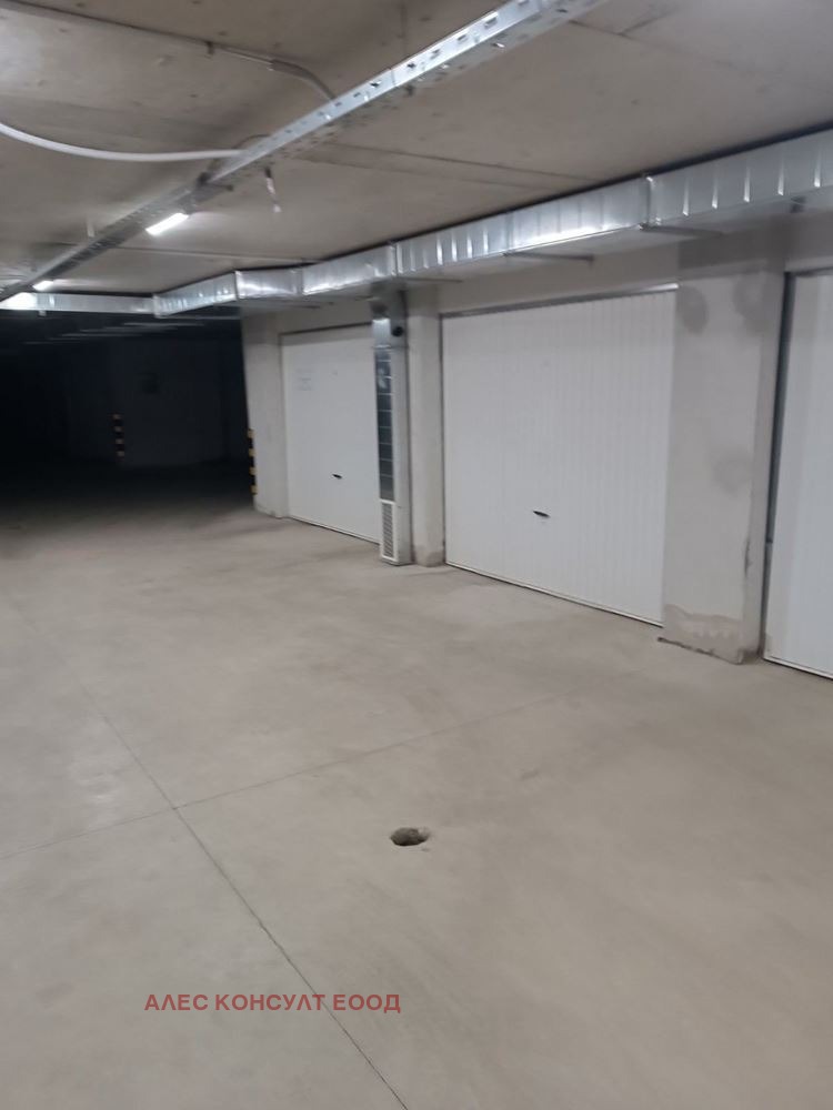Продава ГАРАЖ, ПАРКОМЯСТО, гр. София, Студентски град, снимка 5 - Гаражи и паркоместа - 54959576