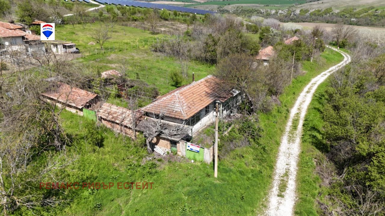 Продава КЪЩА, с. Джулюница, област Русе