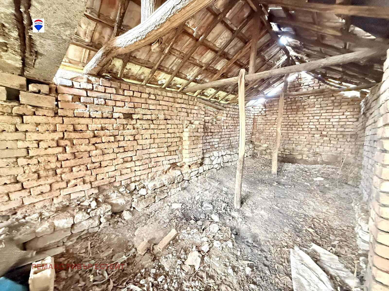 Продава КЪЩА, с. Джулюница, област Русе, снимка 12 - Къщи - 54227714