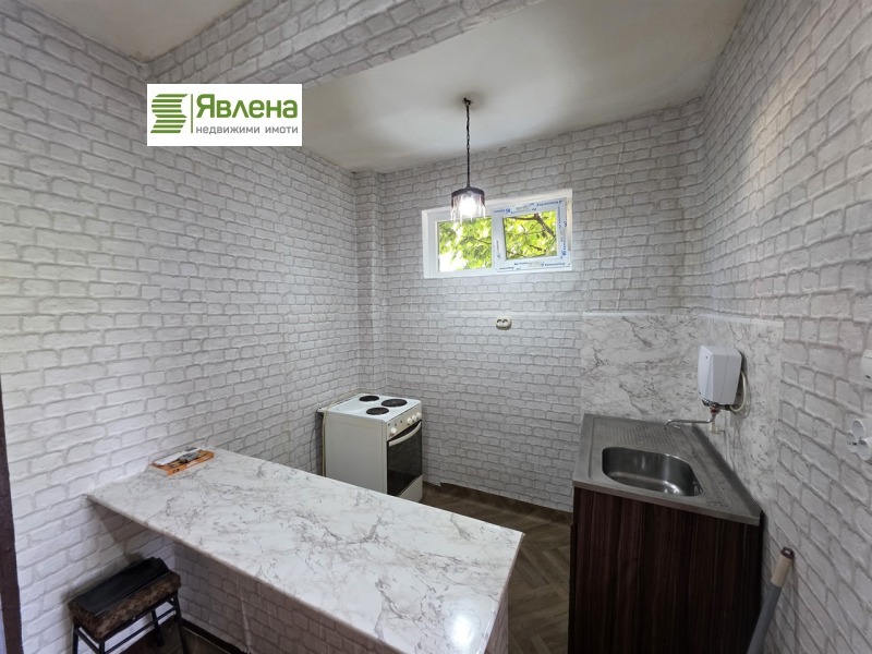 Продава ЕТАЖ ОТ КЪЩА, гр. София, Орландовци, снимка 2 - Етаж от къща - 52808740