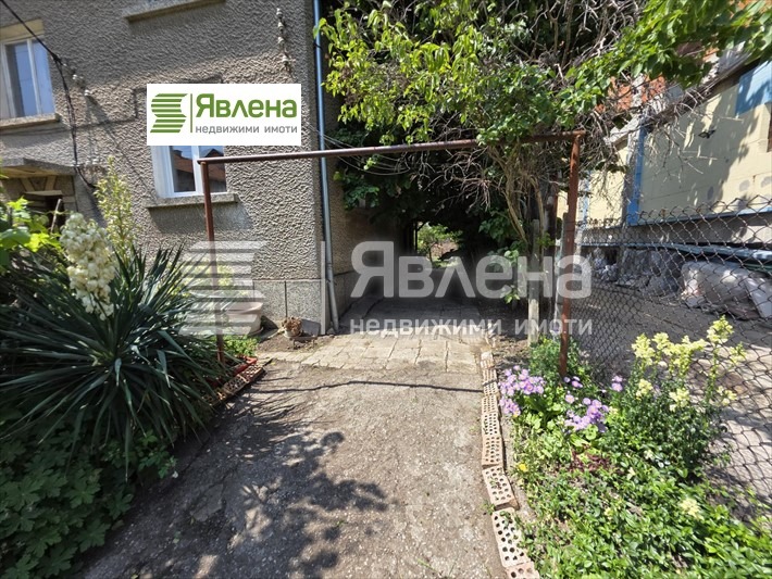 Продава ЕТАЖ ОТ КЪЩА, гр. София, Орландовци, снимка 15 - Етаж от къща - 52808740