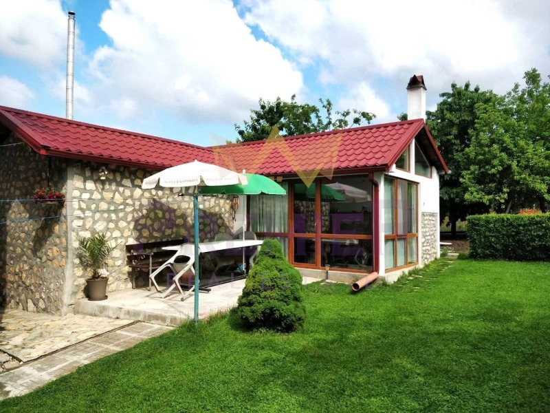 Te koop  Huis regio Varna , Strasjimirovo , 320 m² | 50868190