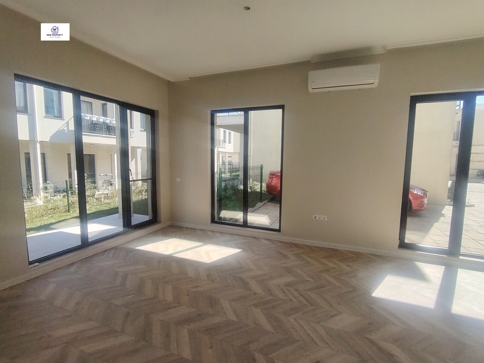 Продава КЪЩА, гр. Поморие, област Бургас, снимка 2 - Къщи - 53789481