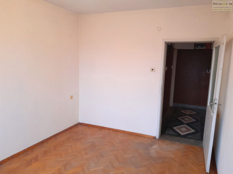 En venta  2 dormitorios Montana , Shirok tsentar , 100 metros cuadrados | 10390096 - imagen [11]