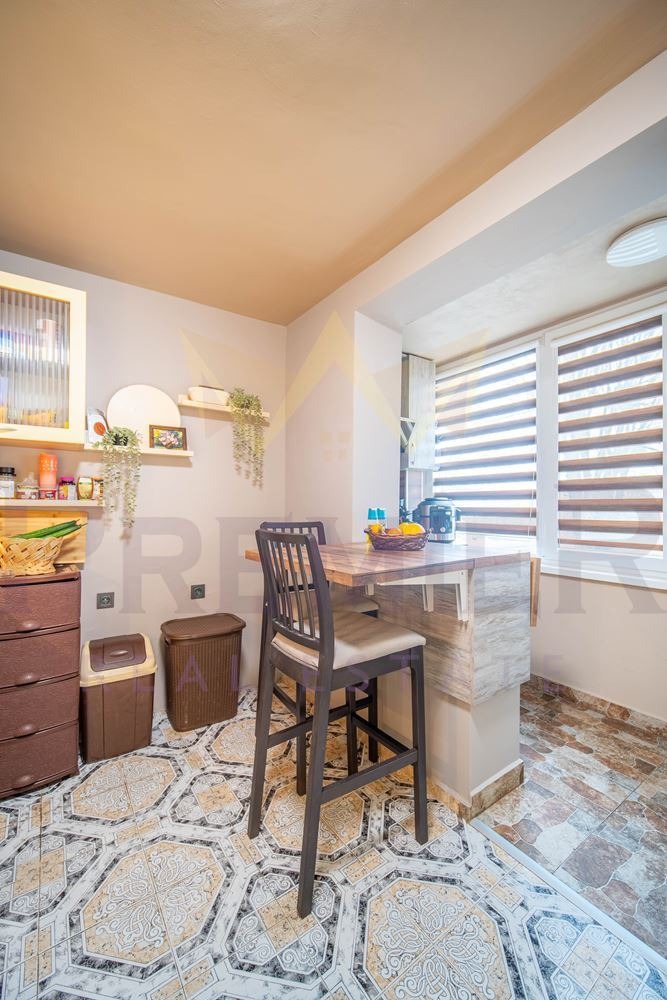 Продава 3-СТАЕН, гр. Варна, Галата, снимка 8 - Апартаменти - 53380482