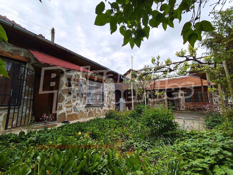 Til salg  Hus region Gabrovo , Sevlievo , 206 kvm | 28030899