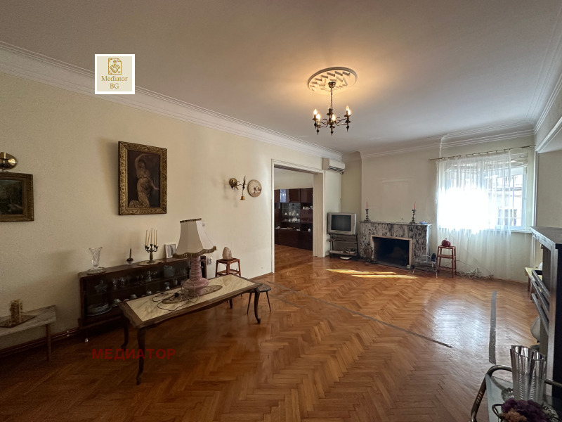 Продава  3-стаен град София , Център , 175 кв.м | 34497875 - изображение [2]