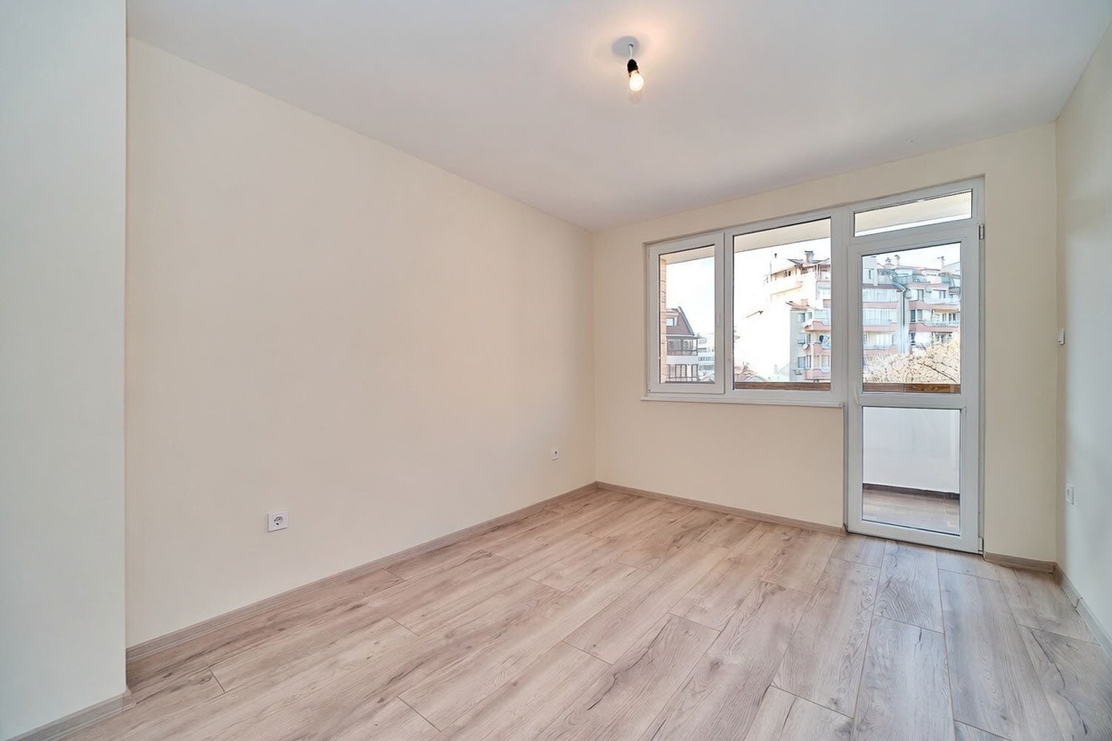 Продава 3-СТАЕН, гр. Варна, Възраждане 1