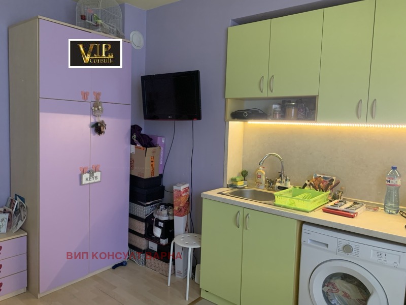 Na sprzedaż  Studio Warna , Cweten kwartal , 33 mkw | 90990956 - obraz [4]