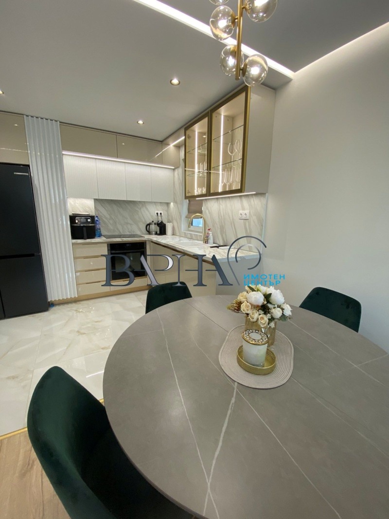 Продава  3-стаен град Варна , Чайка , 100 кв.м | 34004567 - изображение [2]