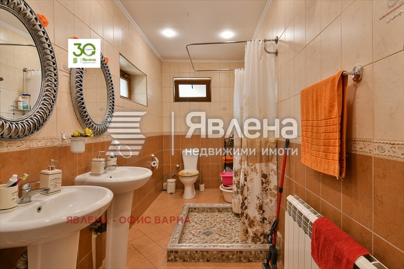 Продава КЪЩА, с. Чернево, област Варна, снимка 9 - Къщи - 49471927