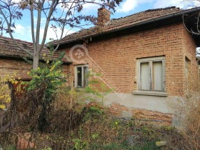 Продажба на имоти в с. Драгомирово, област Велико Търново - изображение 1 
