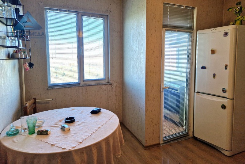 En venta  2 dormitorios Pleven , Druzhba 4 , 86 metros cuadrados | 96551722 - imagen [8]