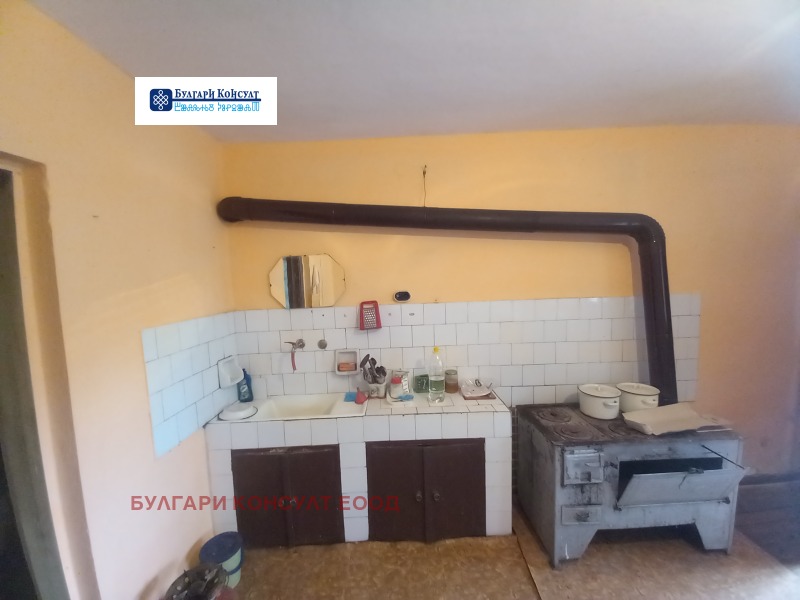 Till salu  Hus region Kyustendil , Dragovistjica , 240 kvm | 33341049 - bild [9]