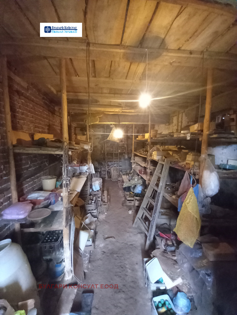 Till salu  Hus region Kyustendil , Dragovistjica , 240 kvm | 33341049 - bild [17]