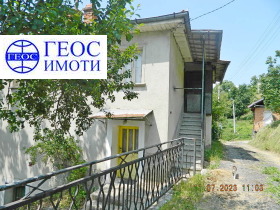 Продажба на имоти в с. Кутела, област Смолян - изображение 1 