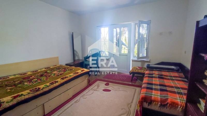 Продава КЪЩА, гр. Търговище, Вилна зона, снимка 16 - Къщи - 53982355